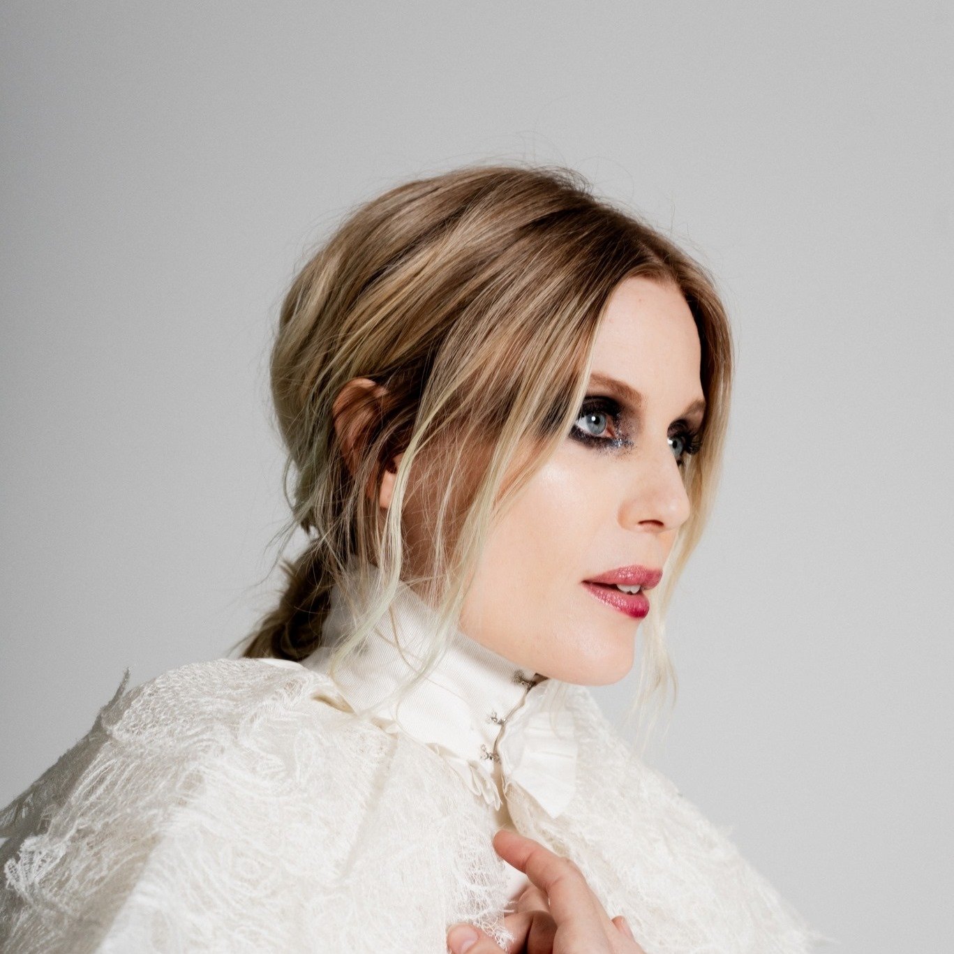 Myrkur – “Folkesange”