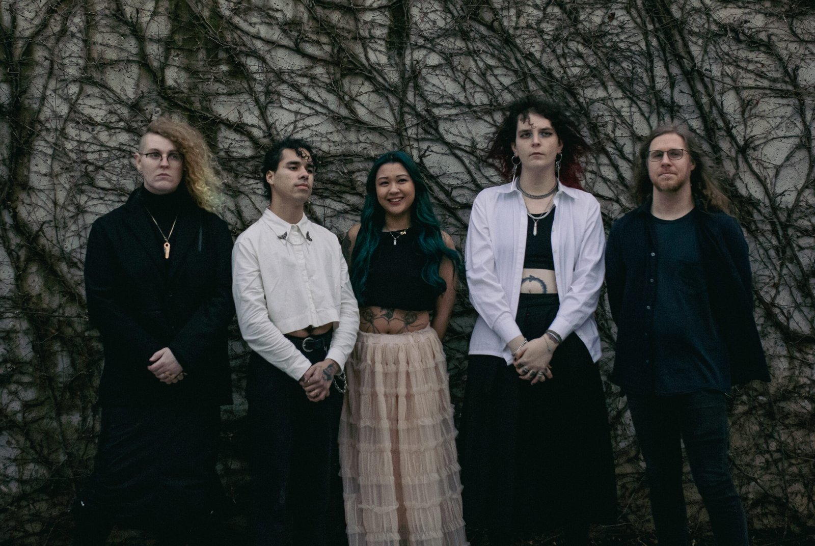 Blackened Screamo Act LÁSTIMA Unveil the Ferociously Riveting Single “Sin Sol”