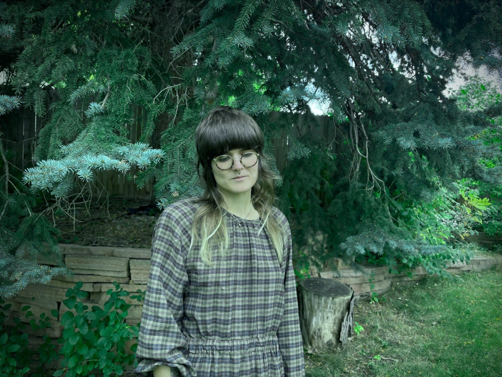 Fainting Dreams Intersect Heavenly Tones With Discordant Moods on “House of the Sacred Sisterhood”